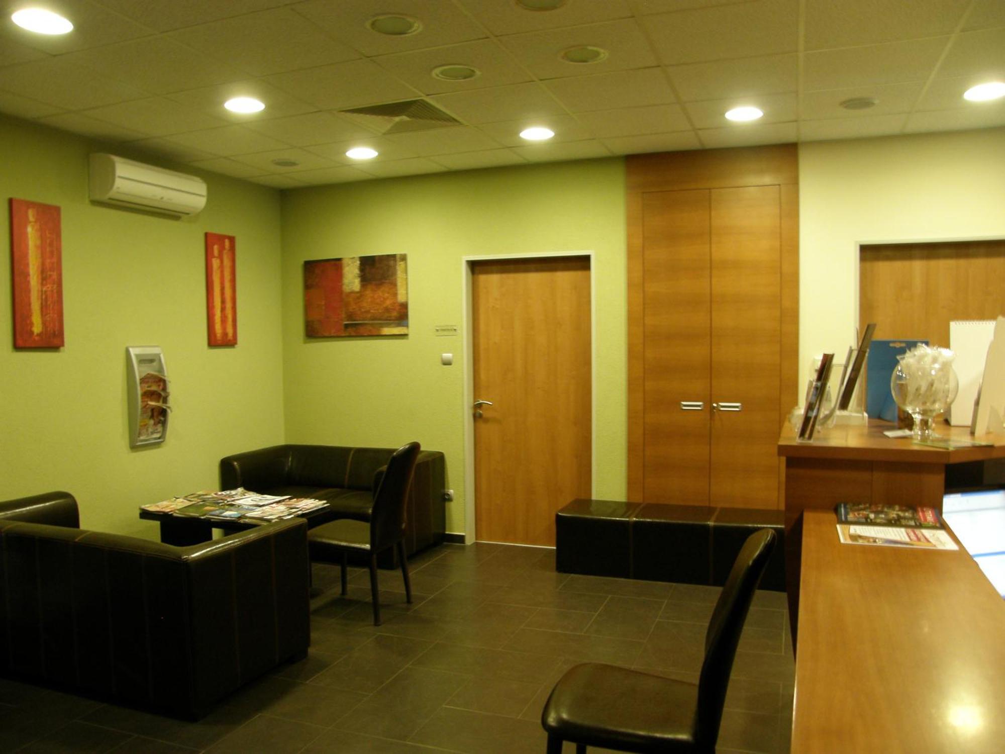 Promedicum Panzio Hotel Veszprém Екстериор снимка